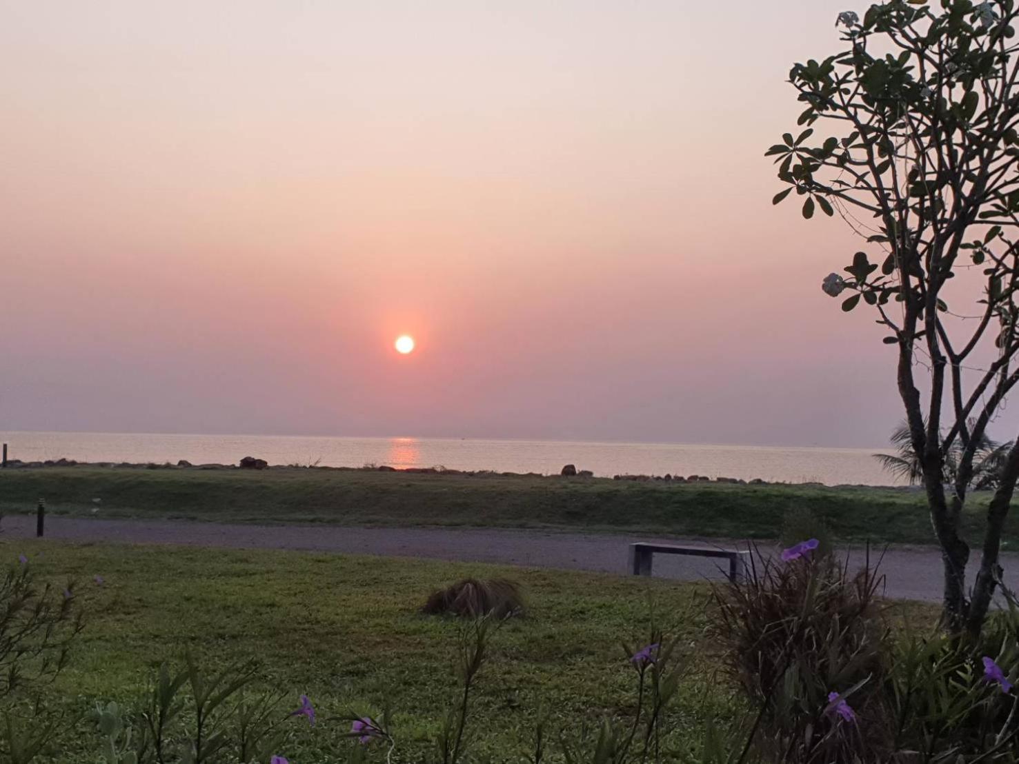 The Beach Resort & Residence - Sha Plus Pathiu Esterno foto