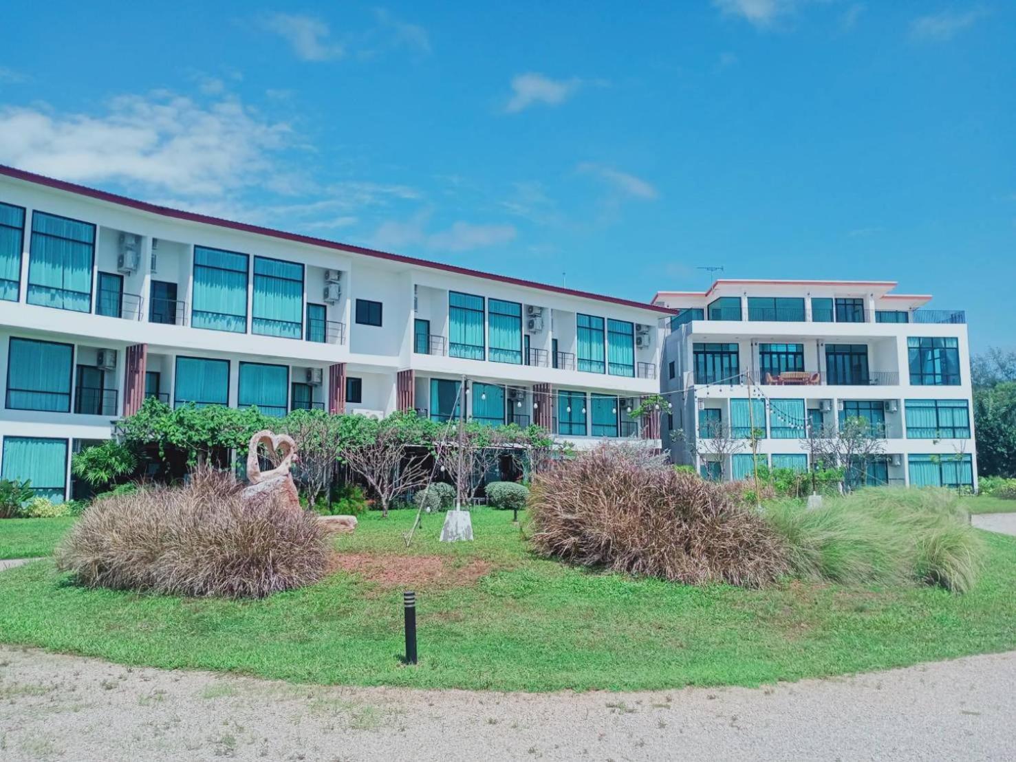 The Beach Resort & Residence - Sha Plus Pathiu Esterno foto